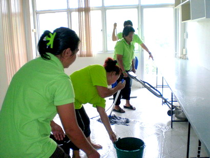 บริษัทแม่บ้านทำความสะอาดแอท วัน เซอร์วิส จัดส่งแม่บ้านประจำ ออฟฟิต สำนักงาน 023501318