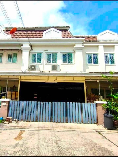 ค.ซักผ้า ตลาดโพธิ์สุวรรณ เกษตรนวมินทร์ นวลจันทร์ 52-58 นวมินทร์ 155-159 ทาว์นโฮมหรู เฟอร์ครบ 3 นอน 2 น้ำ  4แอร์ครบ 21 ตรว. 165 ตรม. 