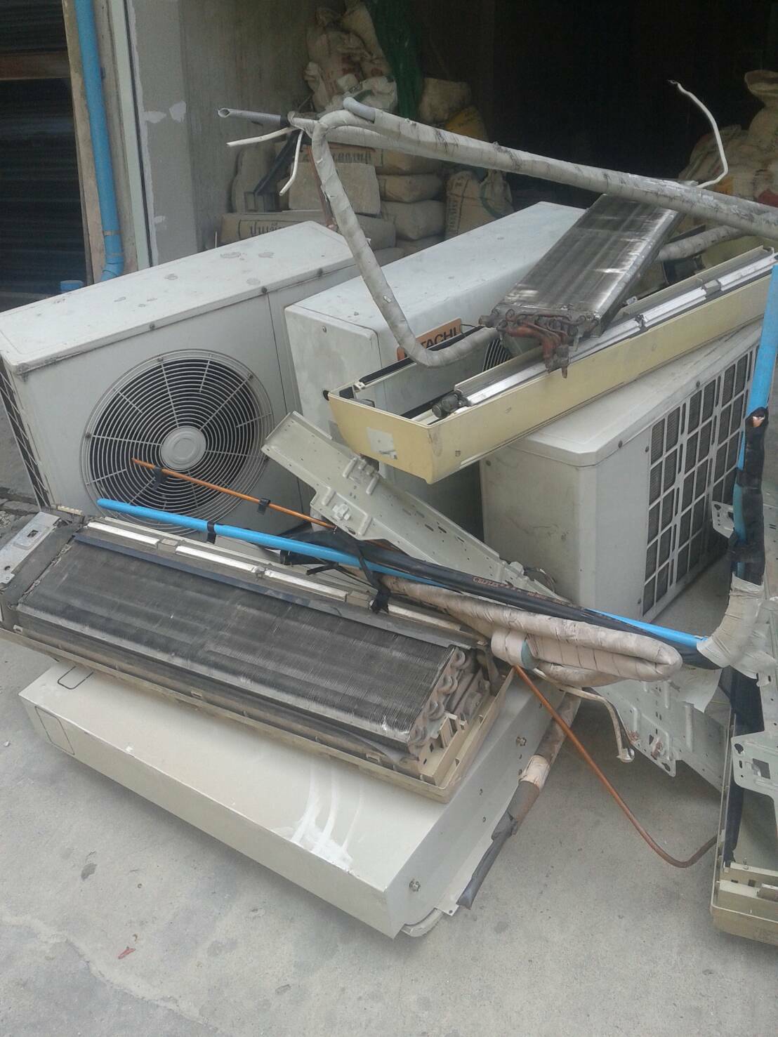 พัฒนาการ รับซื้อแอร์เก่าทุกชนิดคะแอร์บ้านแอร์มือสองทุกระบบ:ซากแอร์เก่าทุกระบบโทร 089 7923954