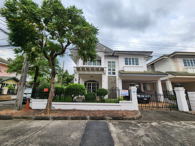ขายด่วน! บ้าน ภัทรา รามอินทรา 5100 SQ.WA 3BEDROOM3ห้องน้ำ ไม่ไกลจาก เซนทรัลรามอินทรา บรรยากาศส่วนตัว