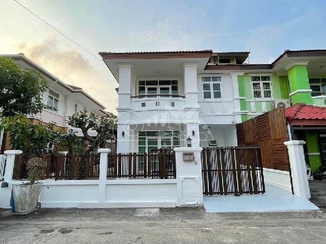 บ้านให้เช่า บ้านเดี่ยว 2ชั้น หมู่บ้านศิรินเทพ  ลาดพร้าว101 3ห้องนอน 3ห้องน้ำ แอร์ 5เครื่อง