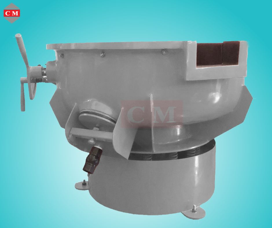 เครื่องขัดผิวโลหะแบบเขย่า แบบมีสะพานแยกชิ้นงาน / Vibratory Finishing Machine