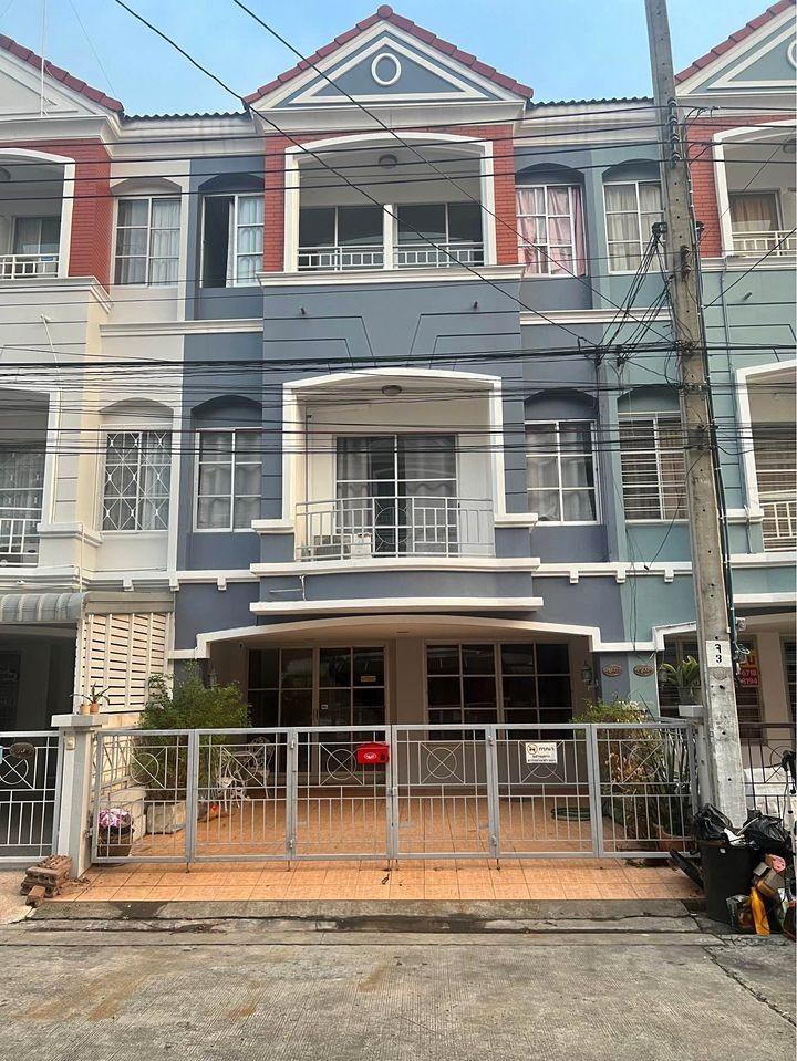 ให้เช่าทาวน์โฮม 3.5 ชั้น หมู่บ้านไดมอนด์ แกรนด์ วิลล์ นวลจันทร์ ถนนนวลจันทร์