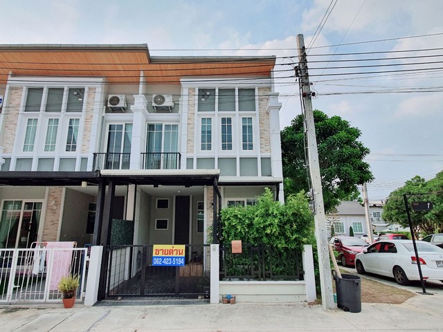 ขาย/เช่า ทาวน์โฮม 2ชั้น โกลเด้นทาวน์ 2 สุขสวัสดิ์-พุทธบูชา 96 ตร.ม. 3 ห้องนอน 2 ห้องน้ำ ราคา เช่า 15,000 บาท/ขาย 3,500,000 บาท