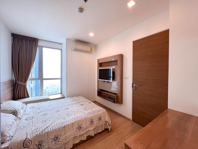 ลดพิเศษ !!! ให้เช่าคอนโด ริทึ่ม สุขุมวิท 50 (Rhythm Sukhumvit 50) ใกล้รถไฟฟ้า BTS สถานีอ่อนนุช ตกแต่งสวย เครื่องใช้ไฟฟ้าครบ พร้อมอยู่
