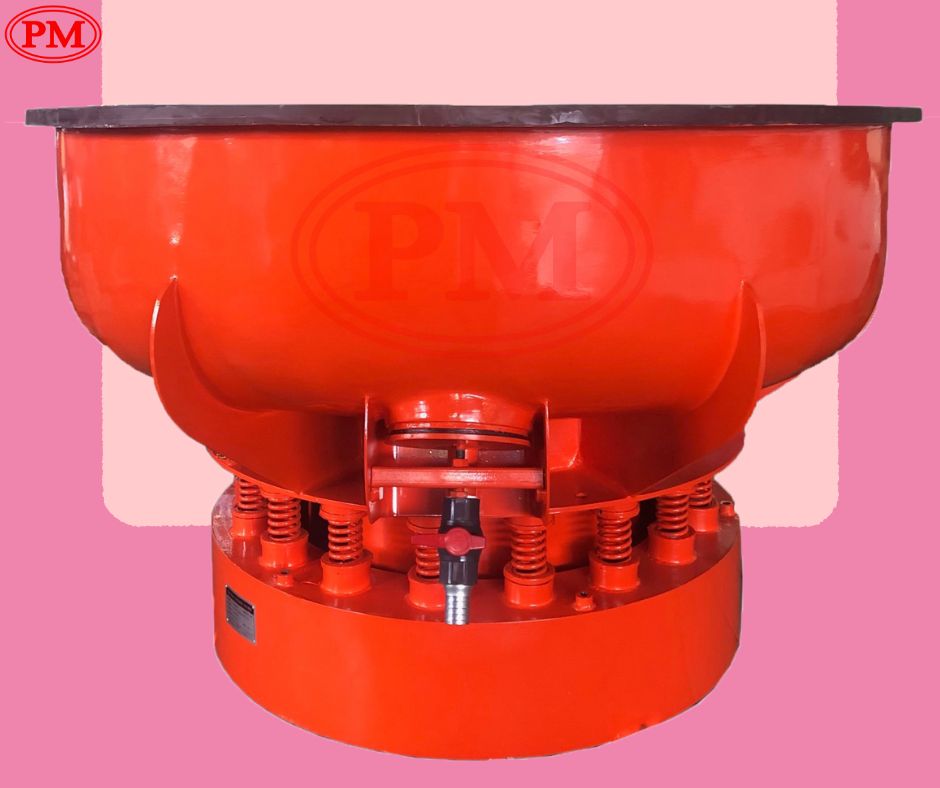 เครื่องขัดผิวโลหะแบบเขย่า แบบไม่มีสะพานแยกชิ้นงาน / Vibratory Finishing Machine