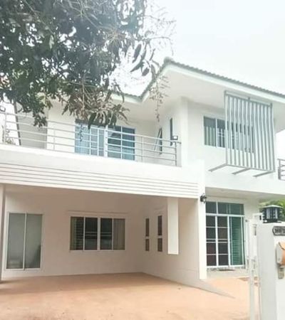 บ้านใหม่ ฮวงจุ้ยดีมาก ทำเลใกล้พืชสวนโลก 750 เมตร พร้อมเฟอร์นิเจอร์ครบ พร้อมแอร์ เข้าอยู่ได้เลย เงียบสงบส่วนตัว 