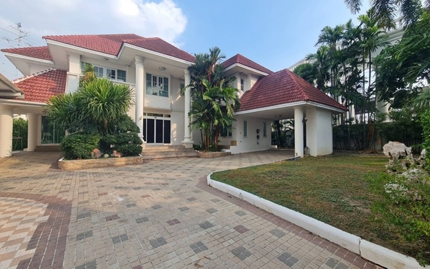 For SaleRent  Single house,Townhome Watthana District, Bangkok