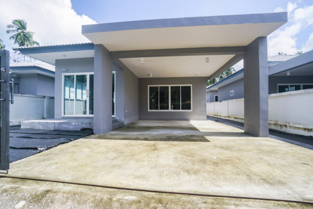 ขายบ้านเดี่ยว 2 ห้องนอน บางมะขาม ต.อ่างทอง อ.เกาะสมุย จ.สุราษฎร์ธานี 58 ตร.ว. ใกล้ตลาดหน้าทอน 