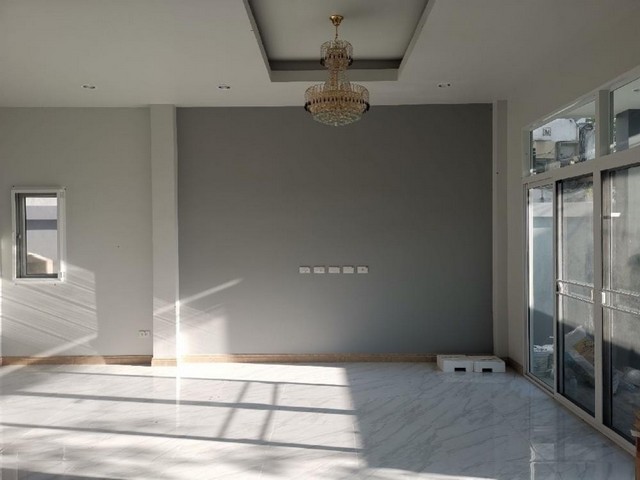 S2308 ให้เช่าบ้าน 3 ชั้น ถนนประชาชื่น ใกล้โรงพยาบาลเกษมราษฎร์