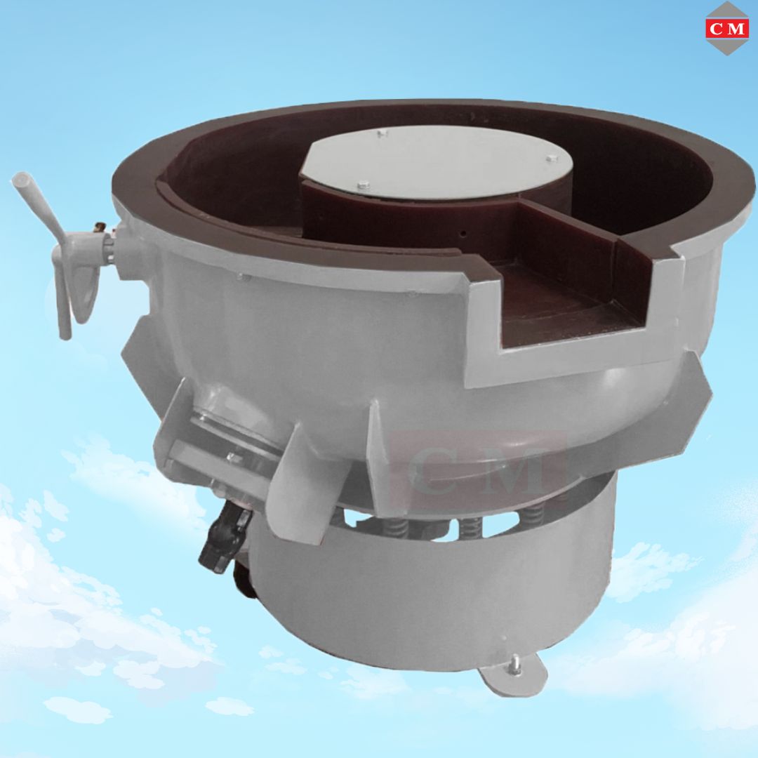เครื่องขัดผิวโลหะแบบเขย่า แบบมีสะพานแยกชิ้นงาน / Vibratory Finishing Machine