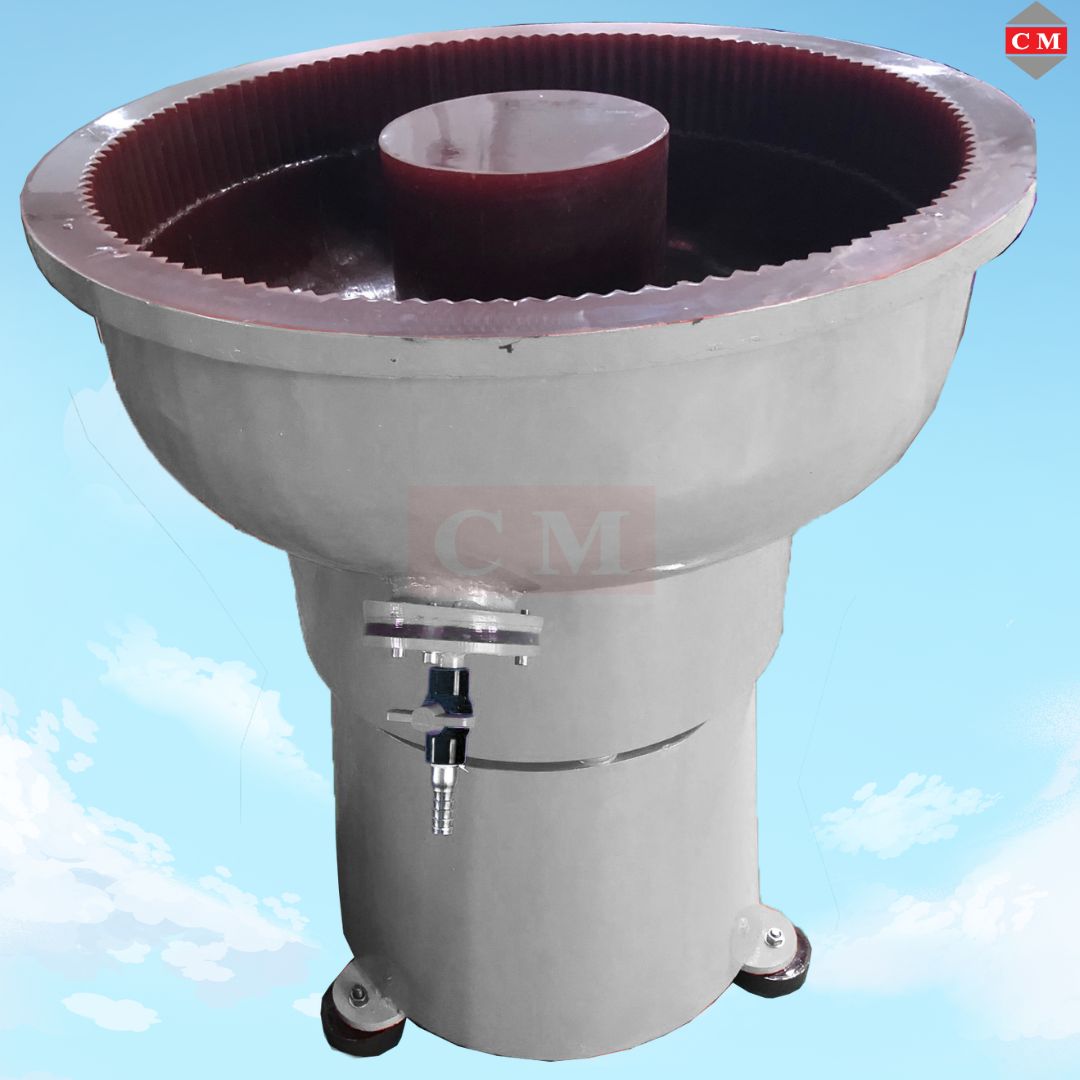 เครื่องขัดผิวโลหะแบบเขย่า แบบไม่มีสะพานแยกชิ้นงาน / Vibratory Finishing Machine