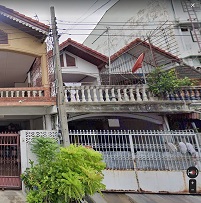 ให้เช่าทาวน์เฮาส์ 2 ชั้น 25 ตร.ว. หมู่บ้านรามทาวน์เฮาส์ 2 ห้องนอน 2 ห้องน้ำ 1 ที่จอดรถ พร้อมเฟอร์นิเจอร์ทั้งหลัง ซ.รามคำแหง 24 แยก 6 (สงวนสิน) หลังม.รามคำแหง ใกล้ ABAC BigC กกท ติดถนนทั้งหน้าบ้านและหลังบ้าน เข้าออกได้ทั้งซอยสงวนสินและซอยถาวรธวัช 2 เดินทาง
