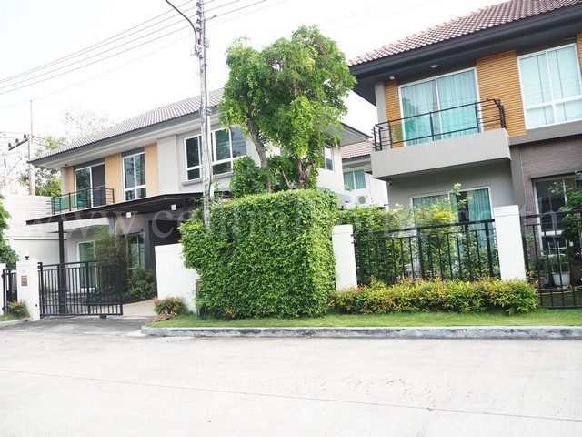 บ้านเดี่ยว บางกอก บูเลอวาร์ด ปิ่นเกล้า - เพชรเกษม หลังริม บ้านตกแต่งพร้อมอยู่