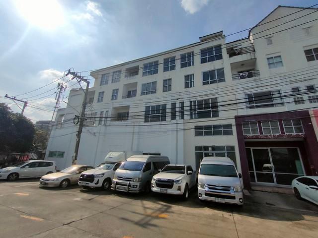 BH2111 ให้เช่าอาคาร 4 ชั้น พื้นที่ใช้สอย 1,480 ตรม. ย่านนวลจันทร์ ใกล้แยกเกษตรนวมินทร์ เดินทางสะดวก