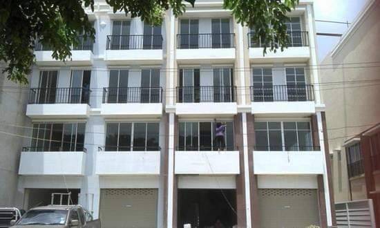 ประตูหน้าต่างอลูมิเนียม ราคาโรงงาน ปรึกษาด่วน โทร.0863053736
