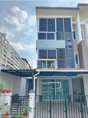 N3603ให้เช่าทาวน์โฮม ทาวน์พลัส เกษตร – นวมินทร์ เฟอร์ครบ บ้านแปลงมุม