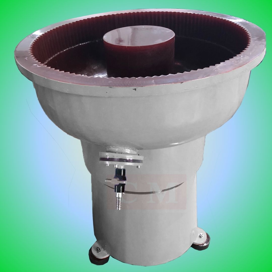 เครื่องขัดผิวโลหะแบบเขย่า แบบไม่มีสะพานแยกชิ้นงาน / Vibratory Finishing Machine