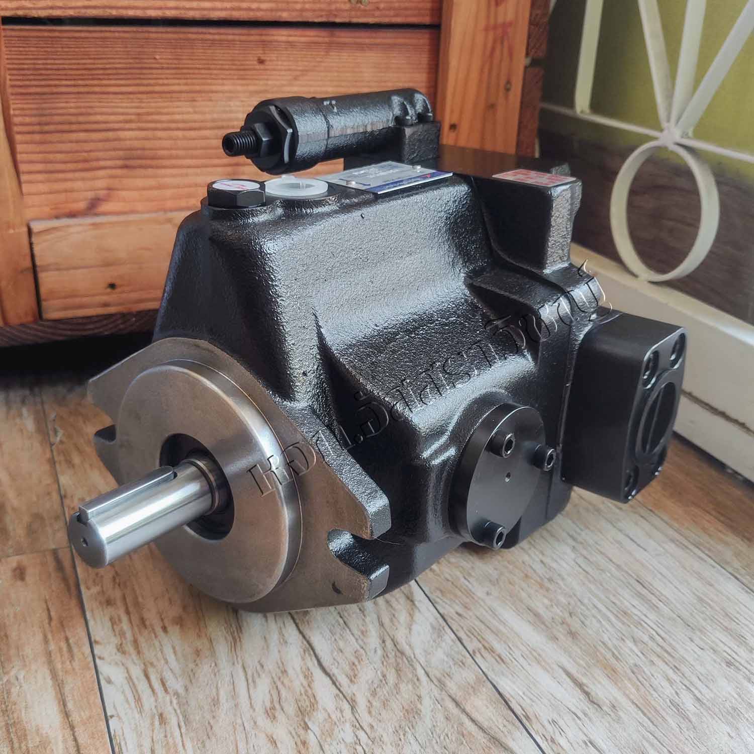 ปั๊มไฮดรอลิคแบบลูกสูบ (Piston Pump) Hydrotechnic V38 series
