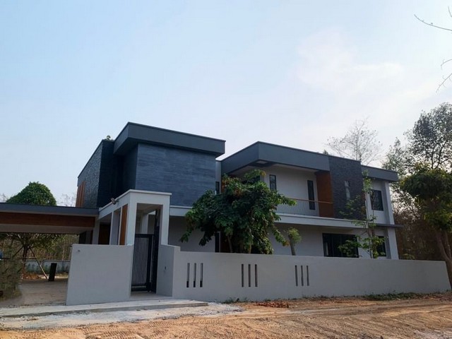 บ้านสร้างใหม่ ขายเพียง 19 ล้าน พูลวิลล่า 2 ชั้น  #สไตล์โมเดิร์น #น้ำแพร่