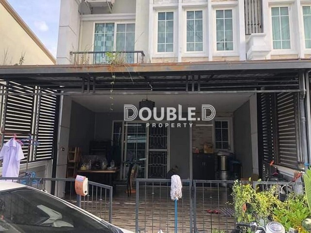 ทาวน์โฮมโกลเด้นทาวน์ ลาดพร้าว-เกษตรนวมินทร์ ขาย 3.2 ล้านบาท Tel : 082-626-8246
