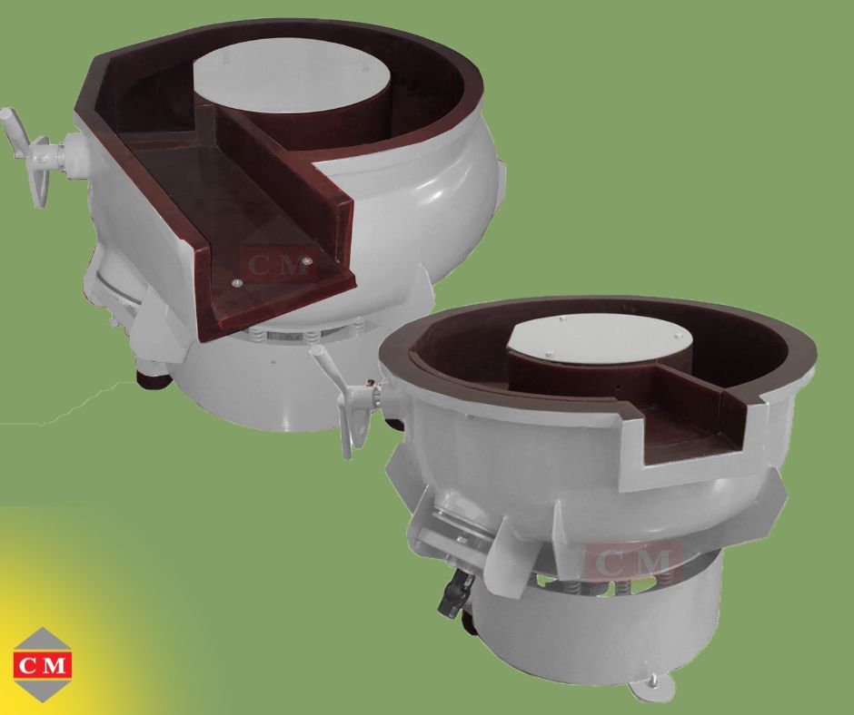 เครื่องขัดผิวโลหะแบบเขย่า (มีสะพานแยกชิ้นงาน) (Vibratory finishing machine with Separator) 